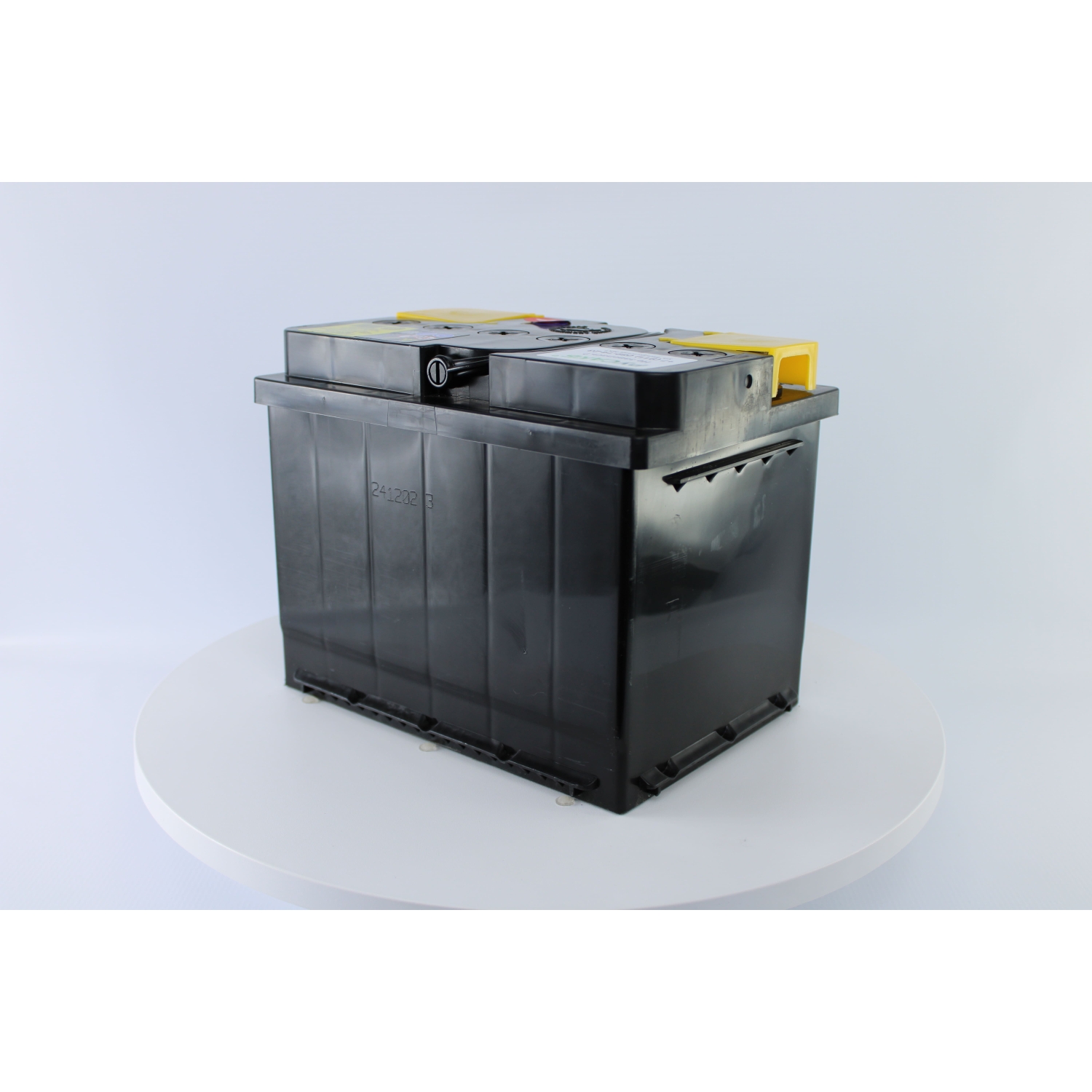 Тюмень Стандарт 62 ач обр. пол., 62 Ач, обратная полярность, 242x175x190 мм, 580 Ампер — купить в Санкт-Петербурге