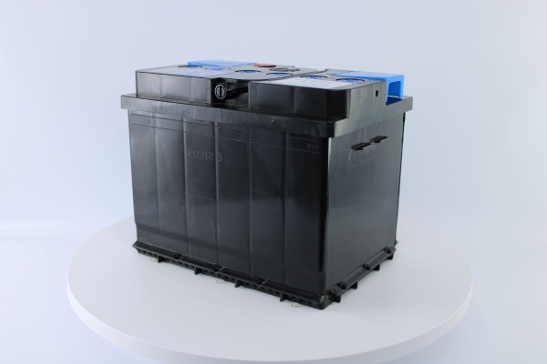 Аккумулятор Тюмень Премиум 64 ач обр. пол.