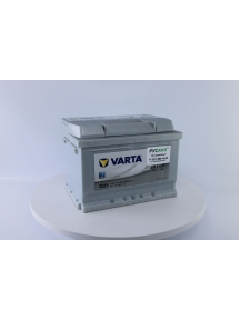 Аккумулятор Varta Silver 61 Ач 561 400 060 D21 в Спб